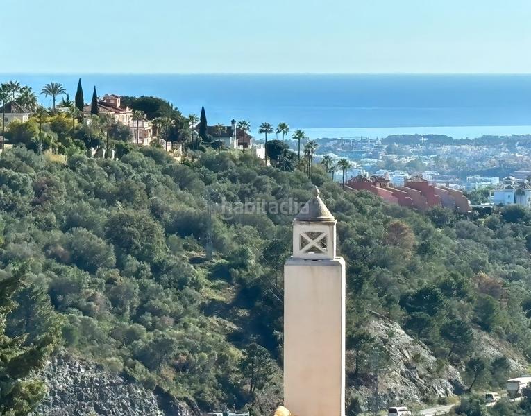 Foto 00d638e2-1d96-4add-b0fa-a9135bcc3884. Casa adosada en La Quinta Benahavís