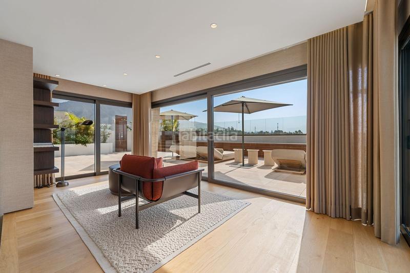 Foto 3b1f589e-d201-4811-97df-fb04ea1e2223. Dúplex en Las Lomas de Río Verde Marbella