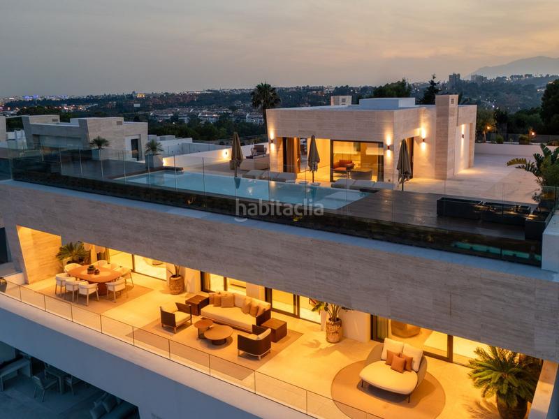 Foto d5ff7e44-3903-4f34-b57f-696ce731fdf3. Dúplex en Las Lomas de Río Verde Marbella