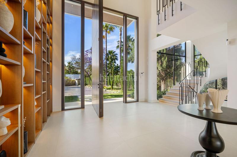 Foto 06295546-2e1c-4f4c-8769-13c5ac5a5bf6. Chalet con parcheggio piscina in Los Naranjos Marbella