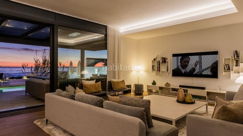 Foto 92a70f23-ef1a-41b8-97ba-87809504ff3a. Chalet avec parking piscine dans Costabella Marbella