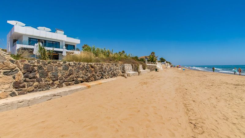 Foto 5f57920b-0657-4ef4-aa3a-a524810da506. Chalet en Costabella Marbella