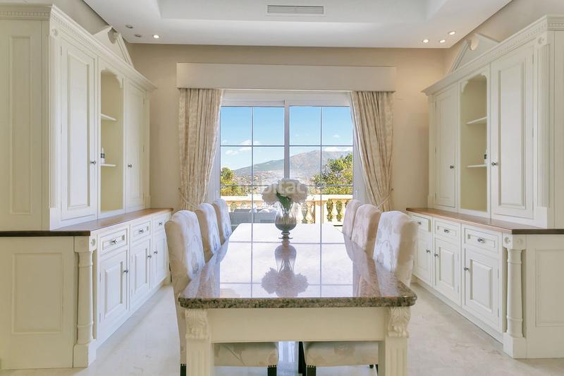 Foto 6d4440d0-15b2-41c1-b75a-8f90b78ac8ab. Chalet en La Cala Golf - Lagar Martell Mijas