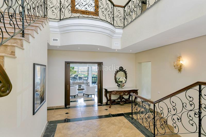 Foto a1f3f079-d134-4a68-bb57-1410da559f84. Chalet en La Cala Golf - Lagar Martell Mijas