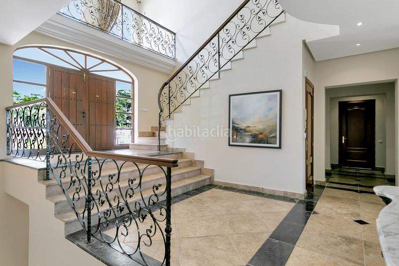 Foto c3fffb1c-d99f-4d8d-ad6d-c63fb8a6ff05. Chalet en La Cala Golf - Lagar Martell Mijas