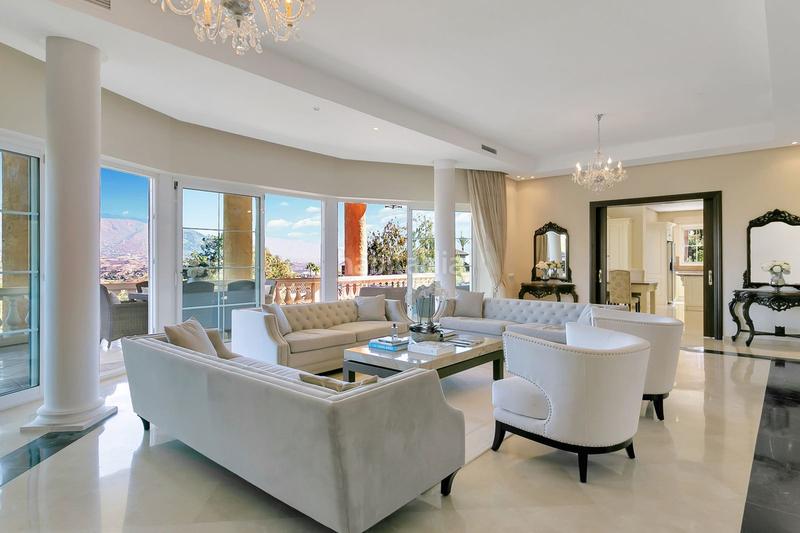 Foto c4437354-74f1-4b62-a749-cf8b0369bf0f. Chalet en La Cala Golf - Lagar Martell Mijas