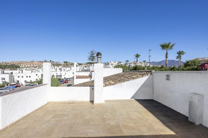 Foto 3ce7fc5e-edfa-4a4d-ac69-e68fa6f6fe36. Chalet with pool in San Luis de Sabinillas Manilva