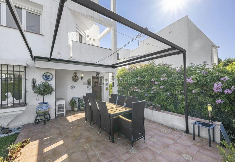 Foto 04f02279-e423-471c-8acd-f23ab7e2c505. Chalet avec piscine dans San Luis de Sabinillas Manilva