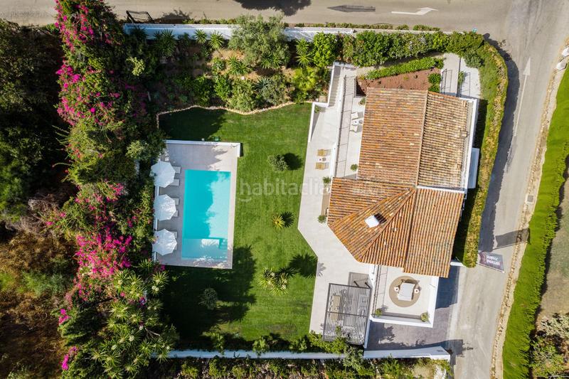 Foto b734fc7e-3ef1-41f9-ac0c-6ab38e62028e. Chalet mit parking pool in La Carolina - Guadalpín Marbella