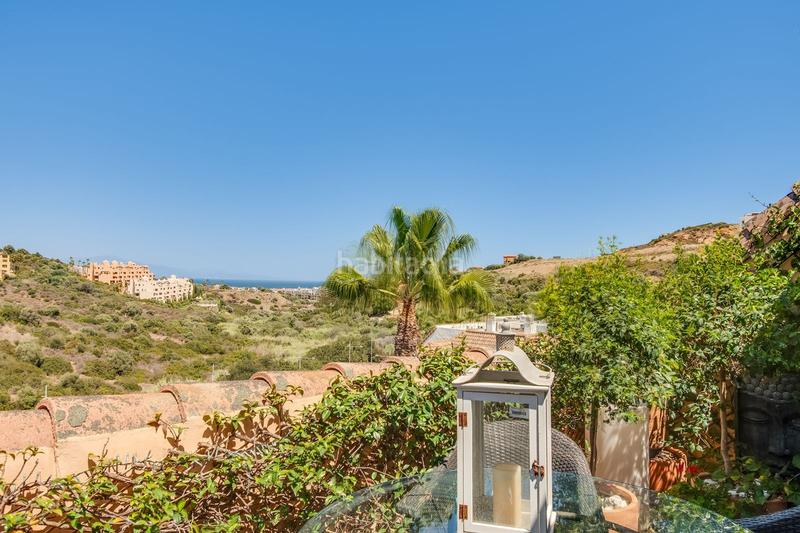 Foto 0b9f663e-ee43-48f2-9c38-3ea8c82f8034. Ático en La Duquesa Manilva