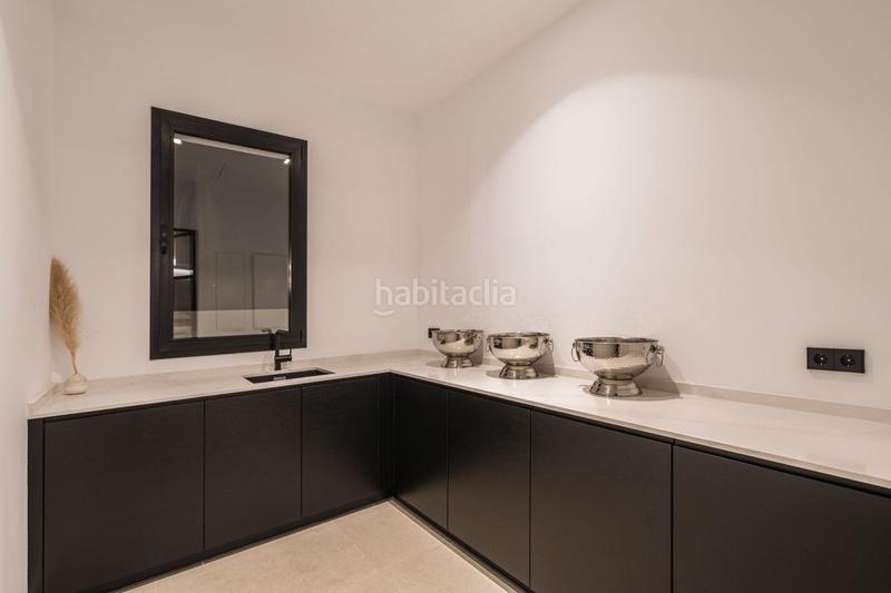 Foto 561ac781-8054-4c9b-a942-e13852ab1228. Chalet mit parking pool in Los Flamingos Benahavís