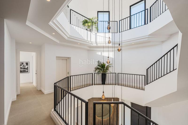 Foto b5c8acc1-ae12-4a8f-a5eb-abf102ed55aa. Chalet with parking pool in Los Flamingos Benahavís