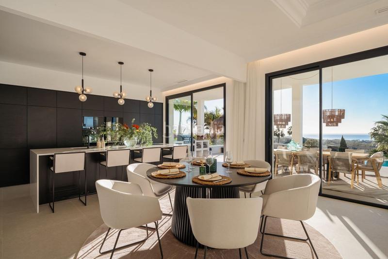 Foto df6bc925-8aae-4e55-8683-cd4066093216. Chalet with parking pool in Los Flamingos Benahavís