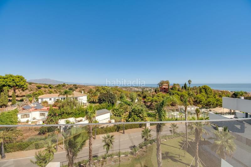 Foto 14cdfe17-a427-45b0-b59d-60a0fab1fce5. Miete zweistöckige wohnung mit parking pool in altos de Estepona Estepona