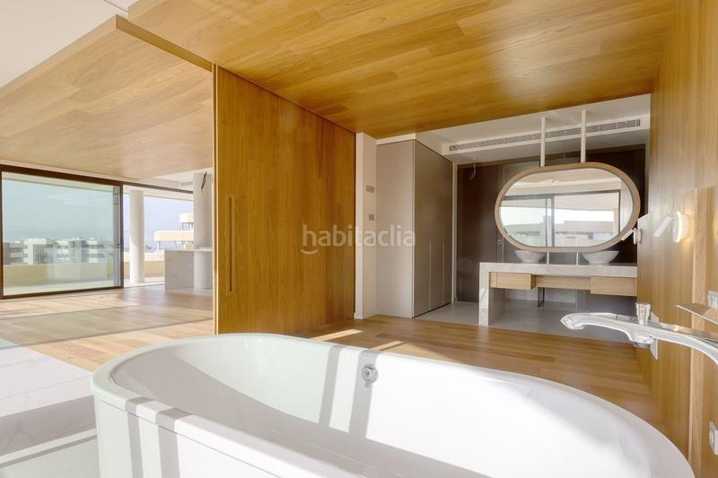Foto d9e20a0b-1a89-427d-852f-0f16ba64bfe0. Apartamento en El Higuerón Fuengirola