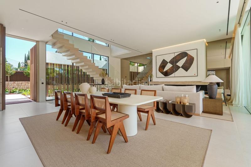 Foto 5d8500ab-1fe4-4e17-b313-51b1a1af2496. Chalet mit parking pool in La Carolina - Guadalpín Marbella