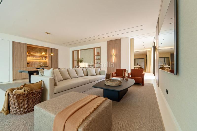 Foto a102f1b2-9b93-4af0-9770-d86641746432. Chalet en La Carolina - Guadalpín Marbella