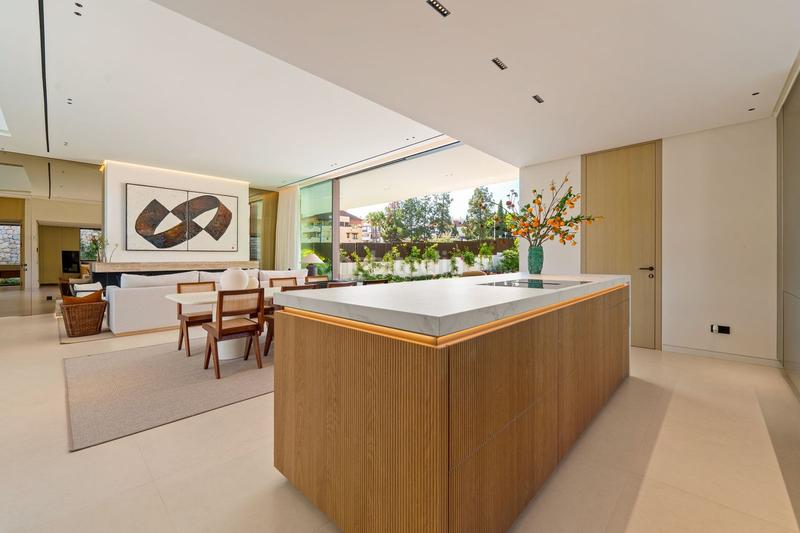 Foto 4513c5ce-6da4-4fef-80d8-9ab9fbdb09a6. Chalet con parcheggio piscina in La Carolina - Guadalpín Marbella