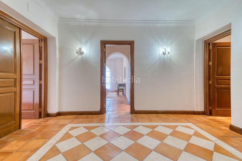 Foto bd07025e-d0e7-4b6e-9261-001044917a37. Miete chalet mit parking pool in La Zagaleta Benahavís