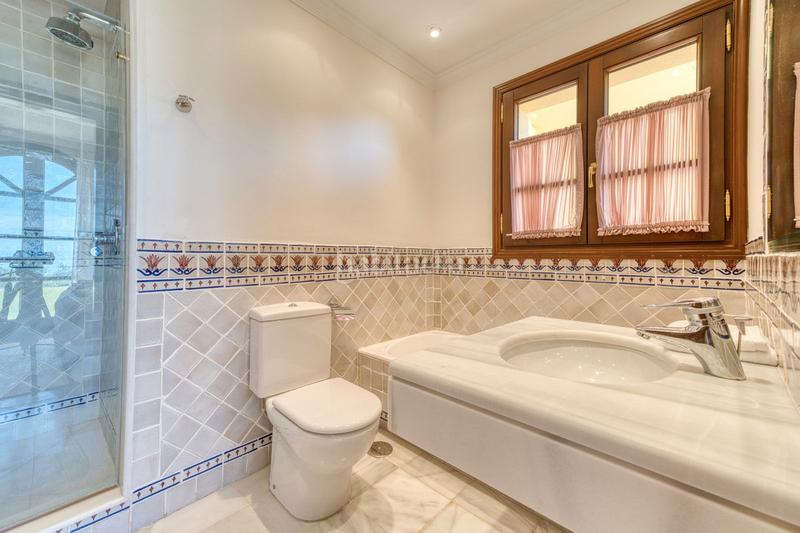 Foto 35e55164-e218-4532-8265-b5d6725b1e10. Rent chalet with parking pool in La Zagaleta Benahavís