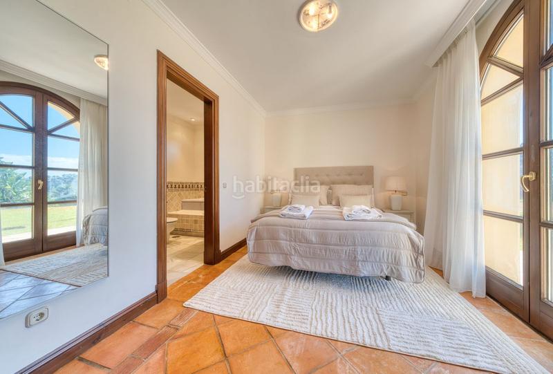 Foto bfd81e41-e9f1-40b3-a0ce-1c2343a2eef5. Rent chalet with parking pool in La Zagaleta Benahavís