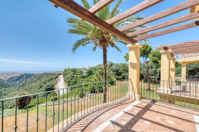 Foto cb0556f8-f35c-44a4-b1e0-85c848016b48. Rent chalet with parking pool in La Zagaleta Benahavís