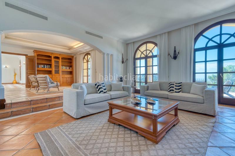 Foto 50df5161-6053-42cd-ad00-356a676c0cea. Location chalet avec parking piscine dans La Zagaleta Benahavís