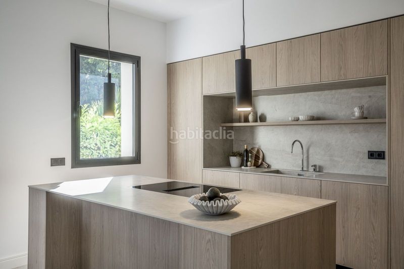 Foto b5ab94a6-6975-4b5e-8a2d-9b30ecd3c30a. Planta baixa amb aparcament a Sierra Blanca Marbella