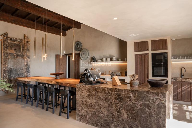 Foto 4f1baf6f-d035-4188-bf9e-e9e2e2cc9ddb. Chalet avec parking piscine dans La Concha - Resina Golf Estepona