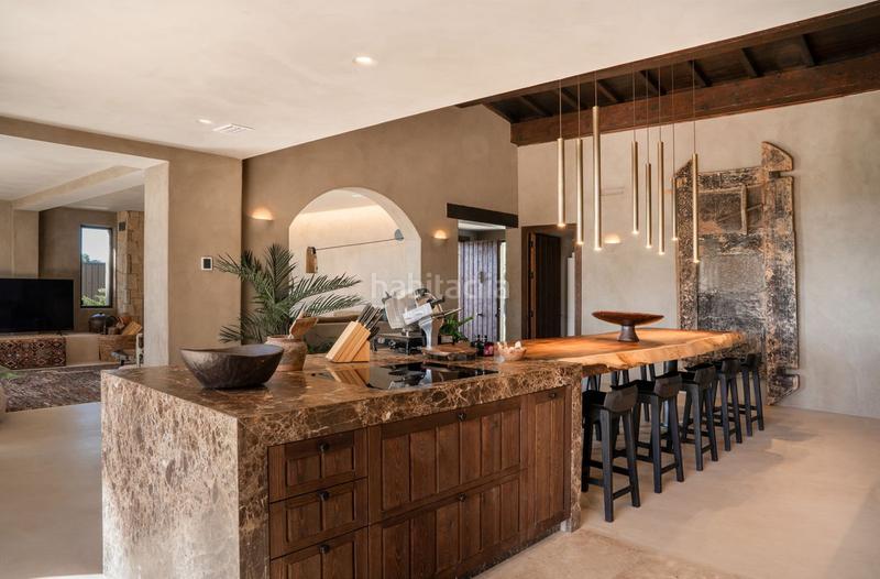 Foto 0956493d-b414-4d39-9747-379cbd5a61d3. Chalet en La Concha - Resina Golf Estepona