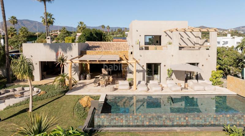 Foto 097a4651-9a0b-4a04-b52c-7a13ab40acbe. Chalet con parcheggio piscina in La Concha - Resina Golf Estepona