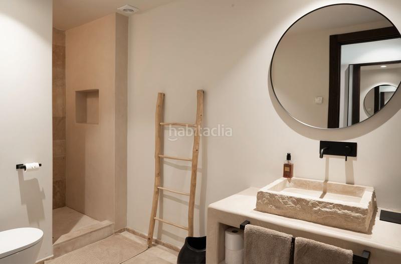 Foto 8e6b1bb0-ab05-436b-adc7-12897d600d5f. Chalet con parcheggio piscina in La Concha - Resina Golf Estepona