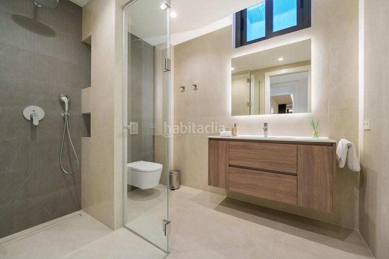 Foto 04ea58df-29bd-45fd-99ee-bf82d1999333. Xalet amb aparcament piscina a lomas de Marbella club Marbella