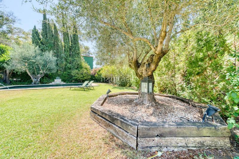 Foto 6a0aadc5-5082-4473-83c1-b2e7124c002f. Chalet con parcheggio piscina in Las Brisas Marbella