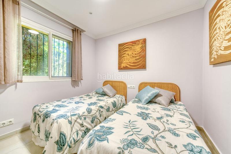 Foto c185ede9-b51c-499c-a3f4-22c9a94c3317. Chalet con parcheggio piscina in Las Brisas Marbella