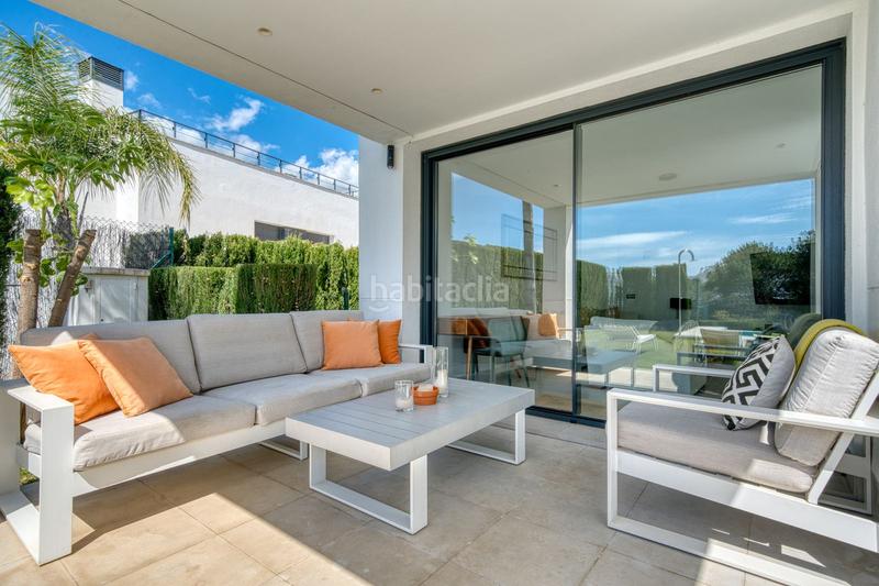 Foto 119d5c2e-4376-45d4-bde1-363346608088. Chalet mit parking pool in La Concha - Resina Golf Estepona