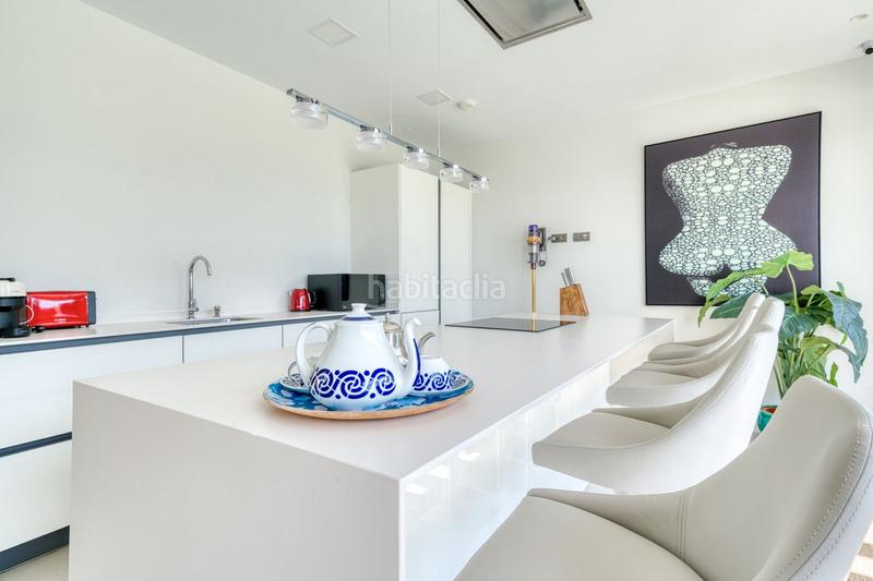 Foto 586ce6f2-ce03-4a3c-866a-eb7e5b904325. Chalet mit parking pool in La Concha - Resina Golf Estepona