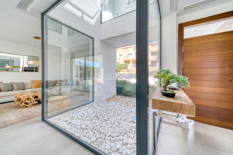 Foto 3ed406af-761d-4f93-84b3-72d489dacf4a. Chalet with parking pool in La Concha - Resina Golf Estepona