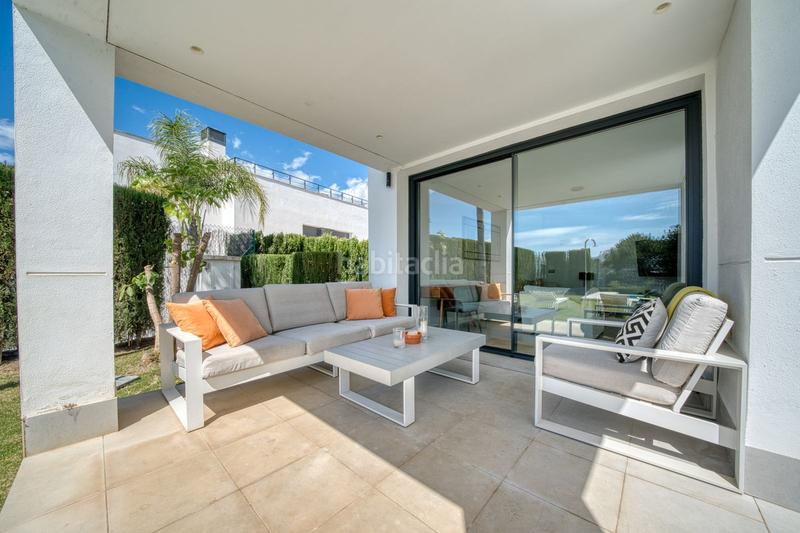 Foto 85a31f18-dd3b-42f3-9c5f-a37cb2373913. Chalet with parking pool in La Concha - Resina Golf Estepona