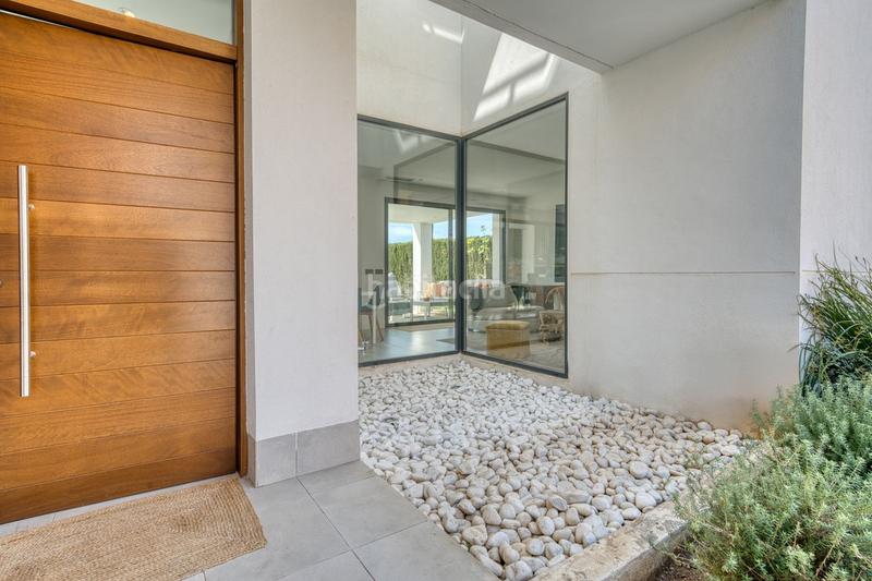 Foto aaf88c06-0d1a-4a16-b6c7-009d57fbc964. Chalet con parcheggio piscina in La Concha - Resina Golf Estepona