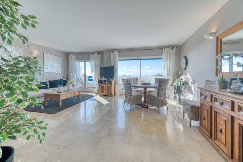 Foto 22f7db86-fc98-4318-b52d-137f65d8fca4. Dúplex amb aparcament piscina a La Duquesa Manilva