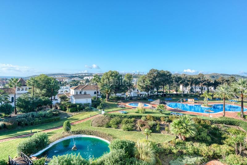 Foto 857a6c88-5211-48fa-abfd-66e28dfa6098. Dúplex amb aparcament piscina a La Duquesa Manilva