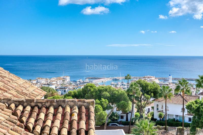 Foto c1891d84-4fd3-4d87-918c-880894ff2795. Dúplex amb aparcament piscina a La Duquesa Manilva