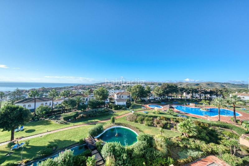 Foto 2939a328-4963-450b-bd4b-93ec07ad0e37. Zweistöckige wohnung mit parking pool in La Duquesa Manilva