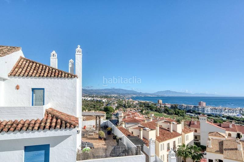 Foto 5156b488-751c-4b5e-91b0-9275e66b05fc. Zweistöckige wohnung mit parking pool in La Duquesa Manilva