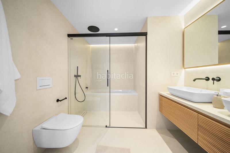 Foto 2db5393f-2f53-4fba-95cb-c88b85ac5872. Casa adossada amb aparcament piscina a San Pedro de Alcántara Pueblo Marbella