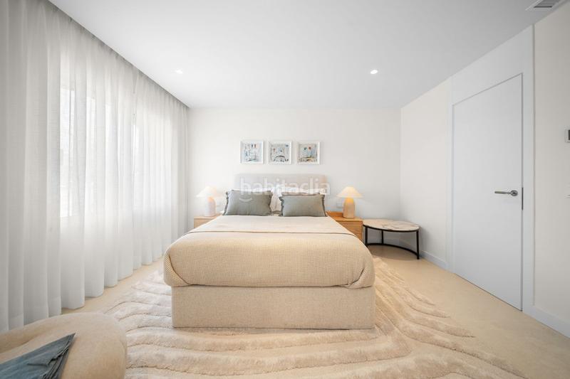 Foto 084b8281-ac55-4f84-8b35-d02a1b9d3afe. Maison jumelée avec parking piscine dans San Pedro de Alcántara Pueblo Marbella