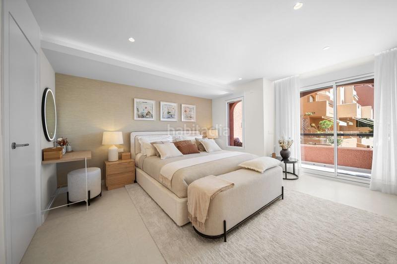 Foto 54e581ab-f218-49cd-b43b-7c8fd095c7ef. Maison jumelée avec parking piscine dans San Pedro de Alcántara Pueblo Marbella