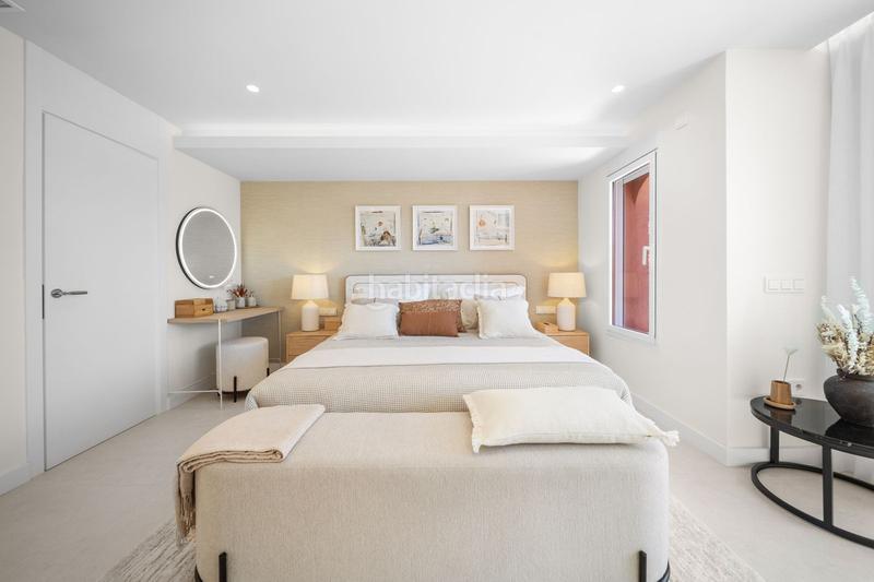 Foto 55752728-c18a-48ec-9a77-dac2cb18c08b. Maison jumelée avec parking piscine dans San Pedro de Alcántara Pueblo Marbella