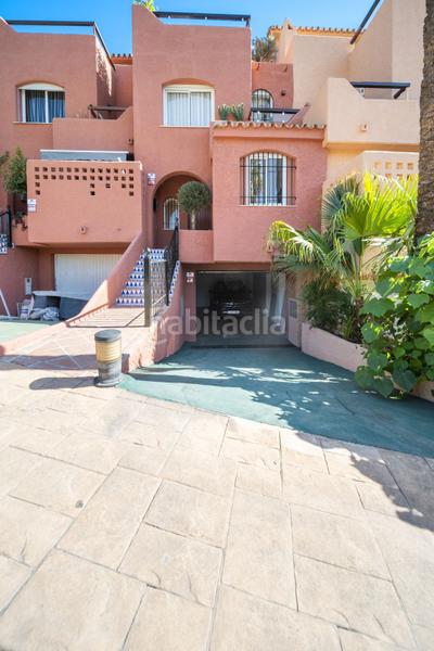 Foto 7dd87a4d-cdfc-46c0-8a0c-ab0d295b4cef. Maison jumelée avec parking piscine dans San Pedro de Alcántara Pueblo Marbella